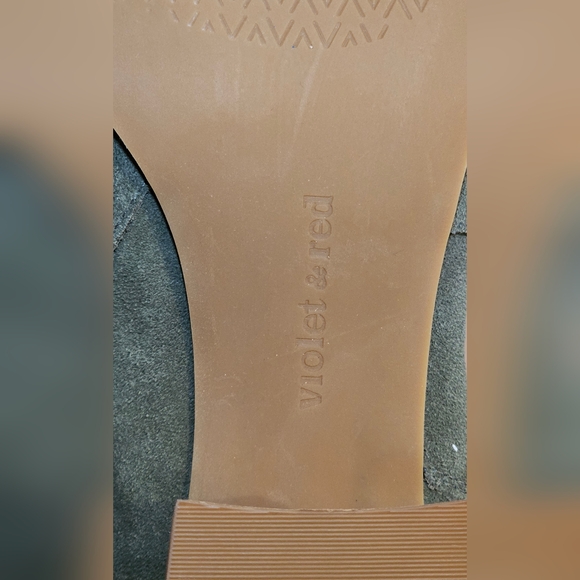 Elegant Olive Suede 2" Heeled Boots Women's 11 with Bowtie and Zippered Detail - Picture 8 of 9